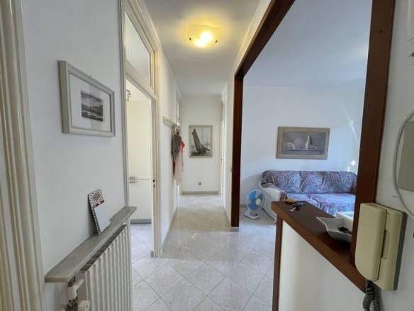 ALASSIO – CENTRALE